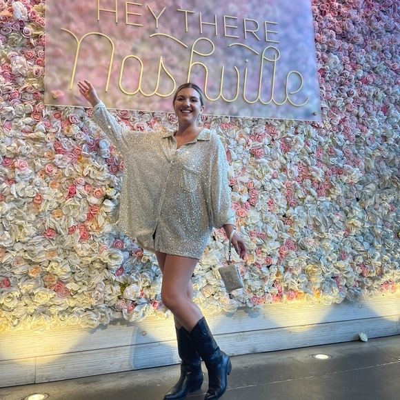 Shirt - Picture 4 of 4